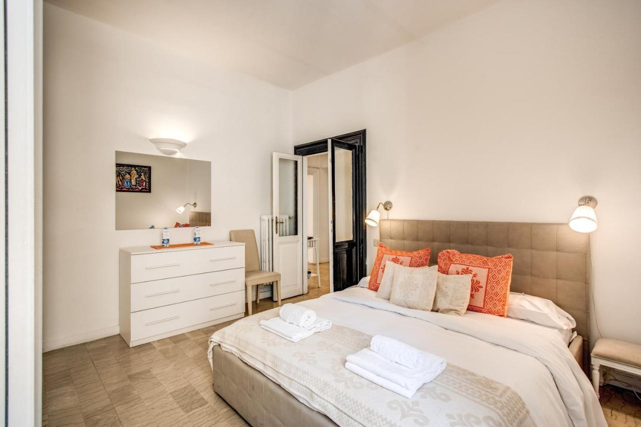 Colonna Suite - Rome Via Del Corso Big Apartment ภายนอก รูปภาพ
