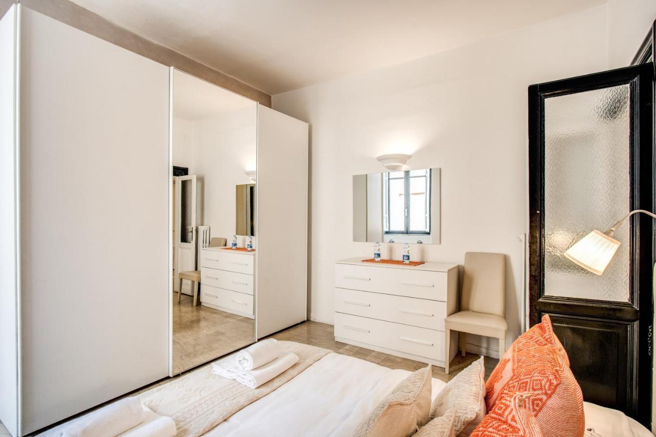 Colonna Suite - Rome Via Del Corso Big Apartment ภายนอก รูปภาพ